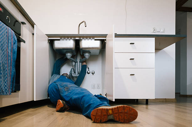 Professional Plumbing technician working in Bulan, KY